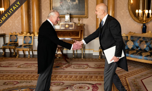 incontro tra ambasciatore italiano lambertini e re carlo III