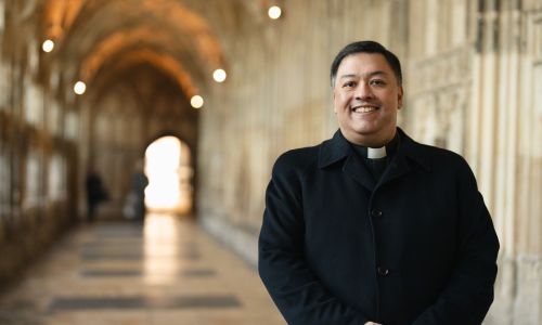 Andrew Zihni ex canonico precentor della cattedrale di Southwark nominato decano di Gloucester